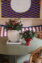 Carregar imagem no visualizador da galeria, Jarra efeito rugoso
