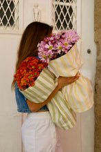Carregar imagem no visualizador da galeria, Bloom Bag Yellow - Edição Especial Dia da Mãe
